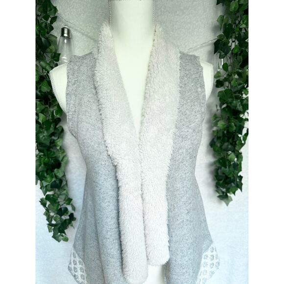 Altard State Sleeveless Fur Vest Gray White Small - Picture 2 of 9